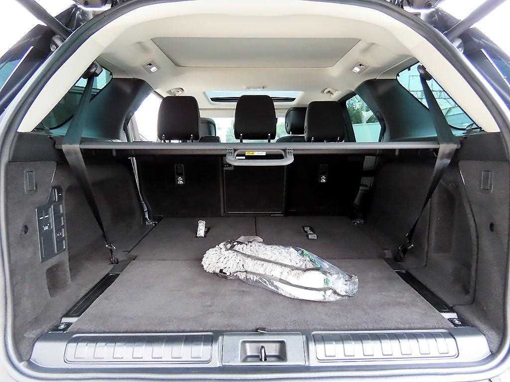 Land Rover Discovery 2023 Gris - Importación desde Corea - HF Imports Iquique - Foto 17