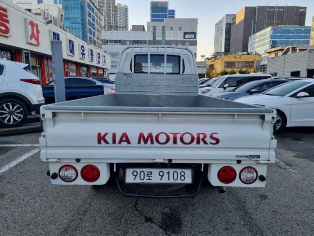 Small Truck Cargo (small) - Vista 5