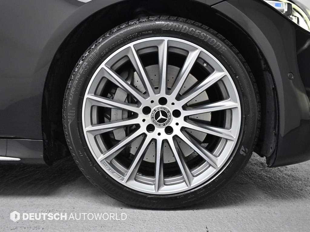 Mercedes Benz S Class - Vista 5