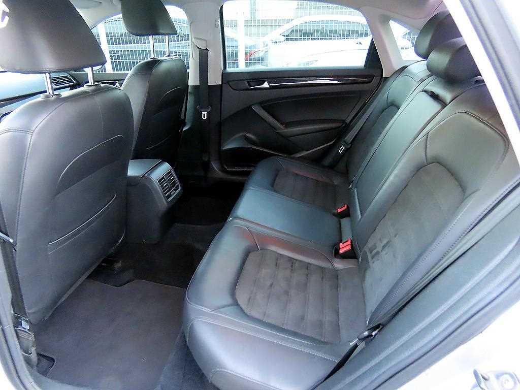 Volkswagen Passat - Vista 6