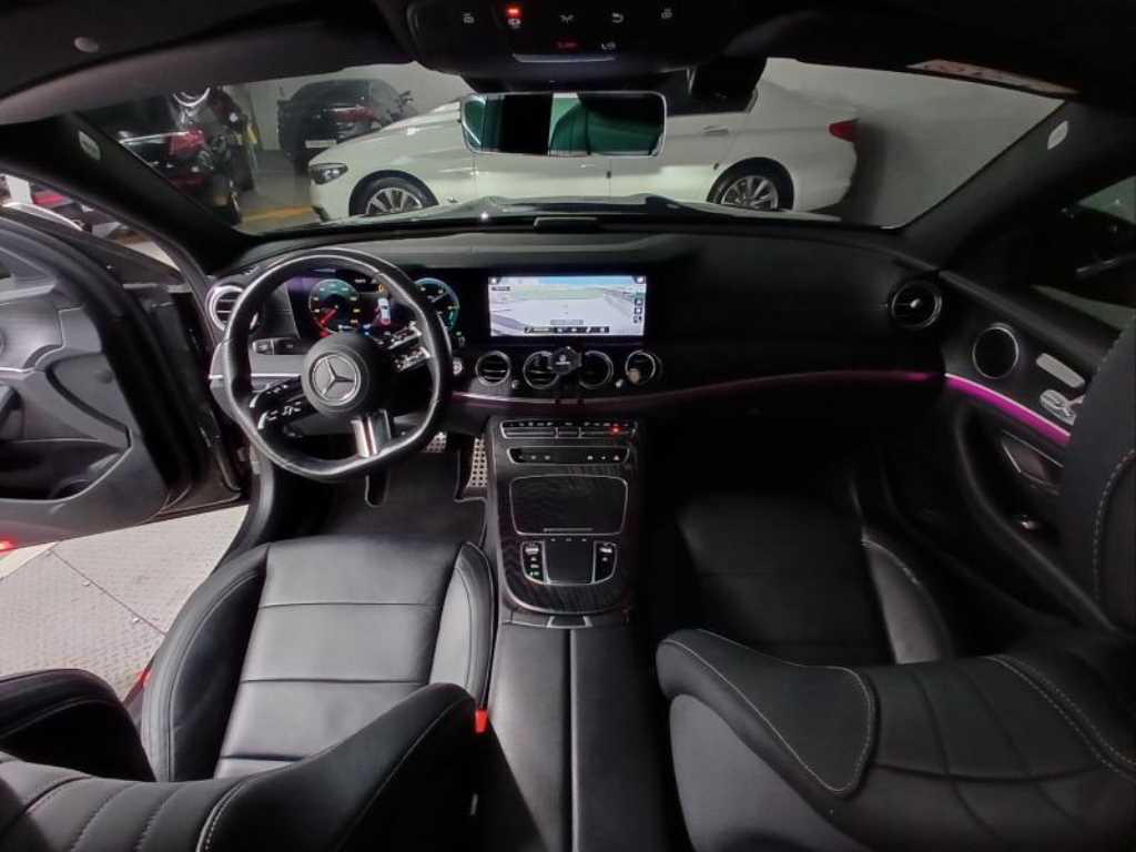 Mercedes Benz E class - Vista 6