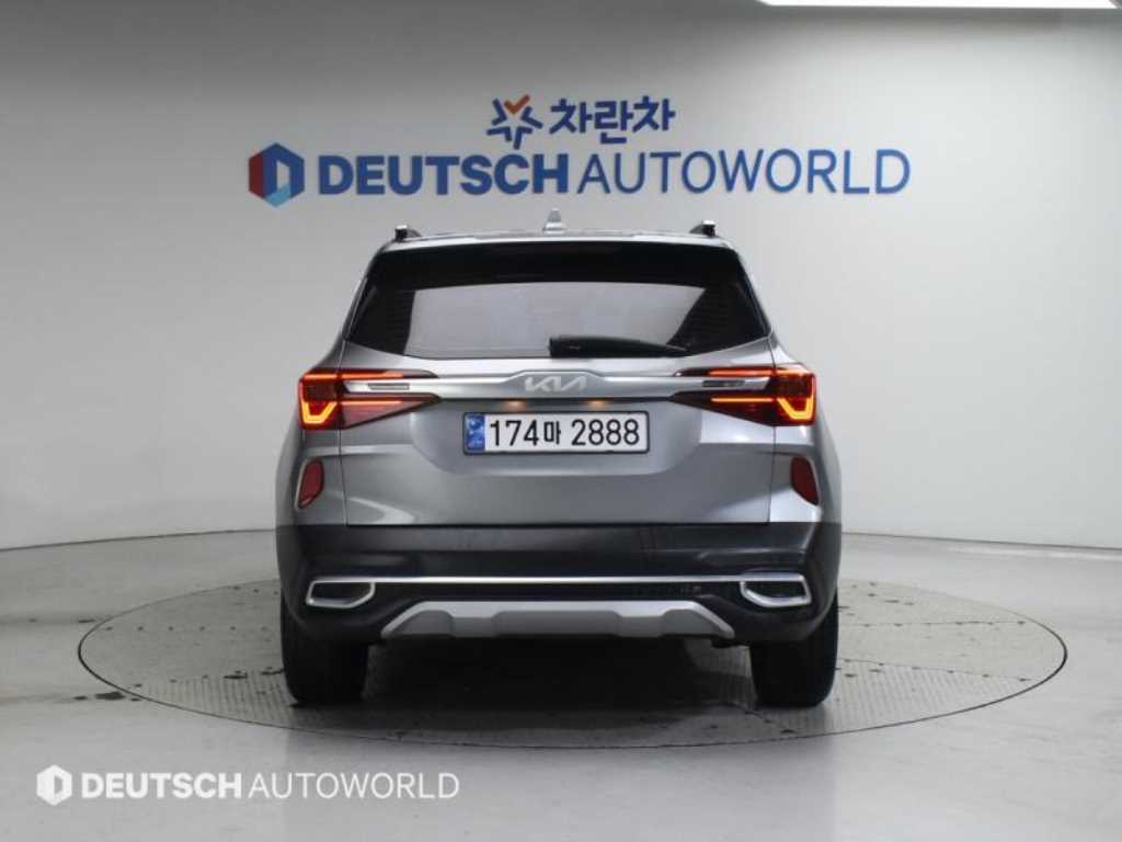 KIA Seltos - Vista 4