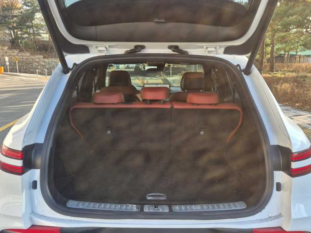 Genesis GV70 - Vista 4
