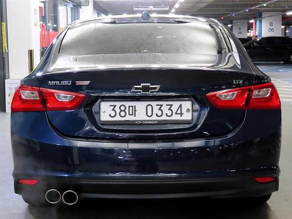 Chevrolet Malibu - Vista 4