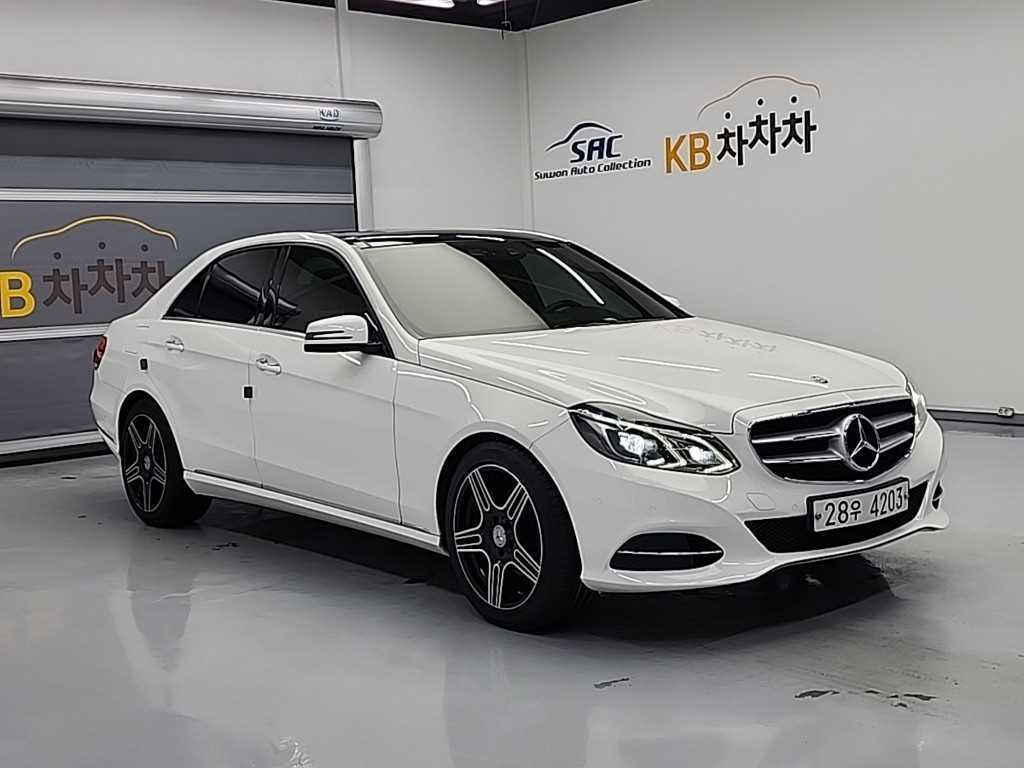 Mercedes Benz E class - Vista 4