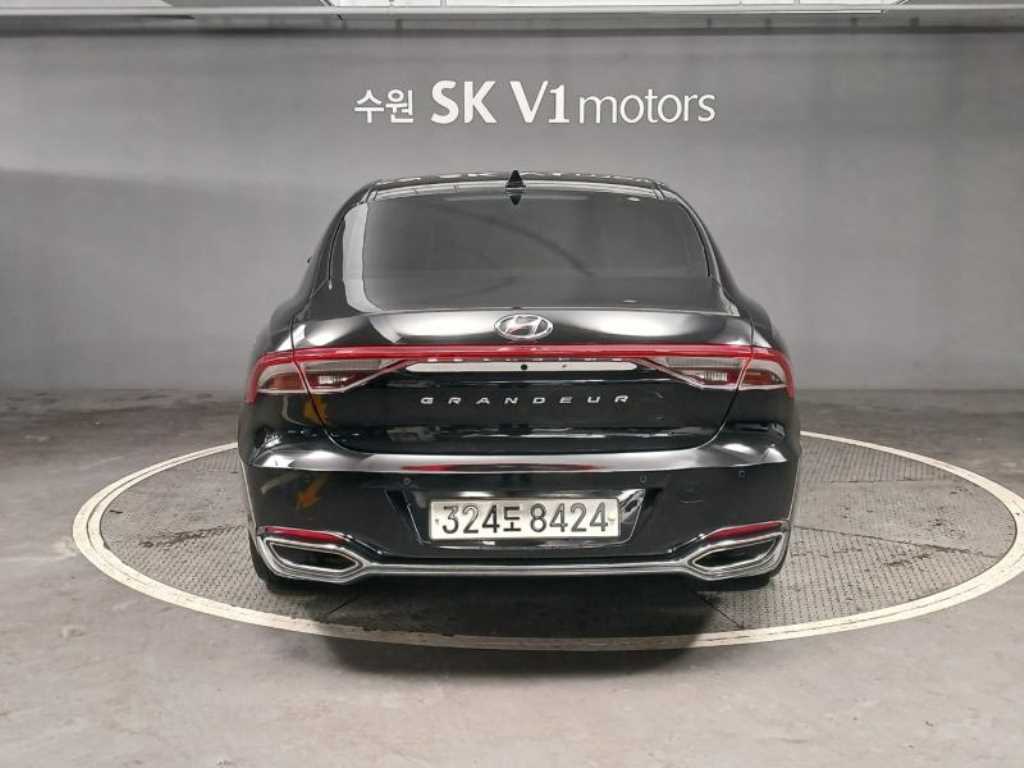 HYUNDAI Grandeur - Vista 4