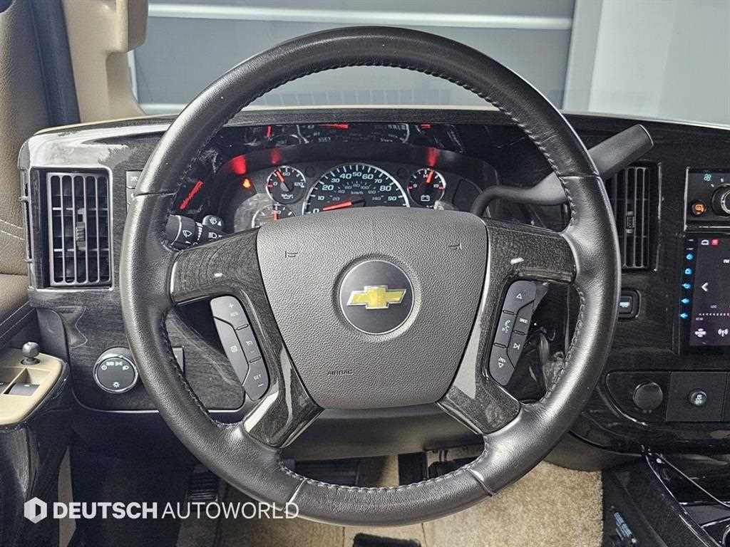 Chevrolet Express van 2021 Negro - Importación desde Corea - HF Imports Iquique - Foto 13