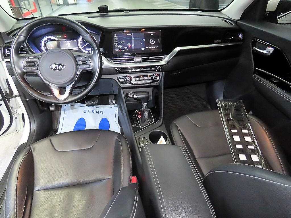 KIA Niro - Vista 10