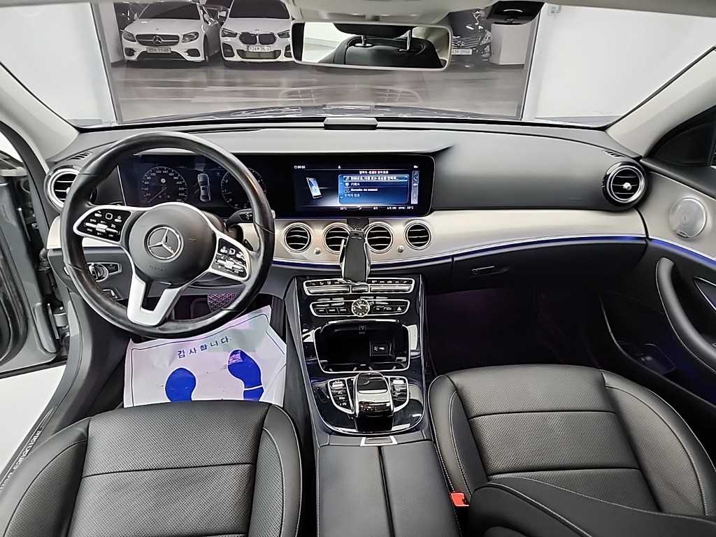 Mercedes Benz E class - Vista 7