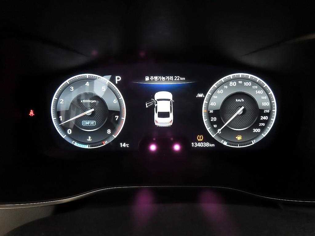 Genesis G70 - Vista 9