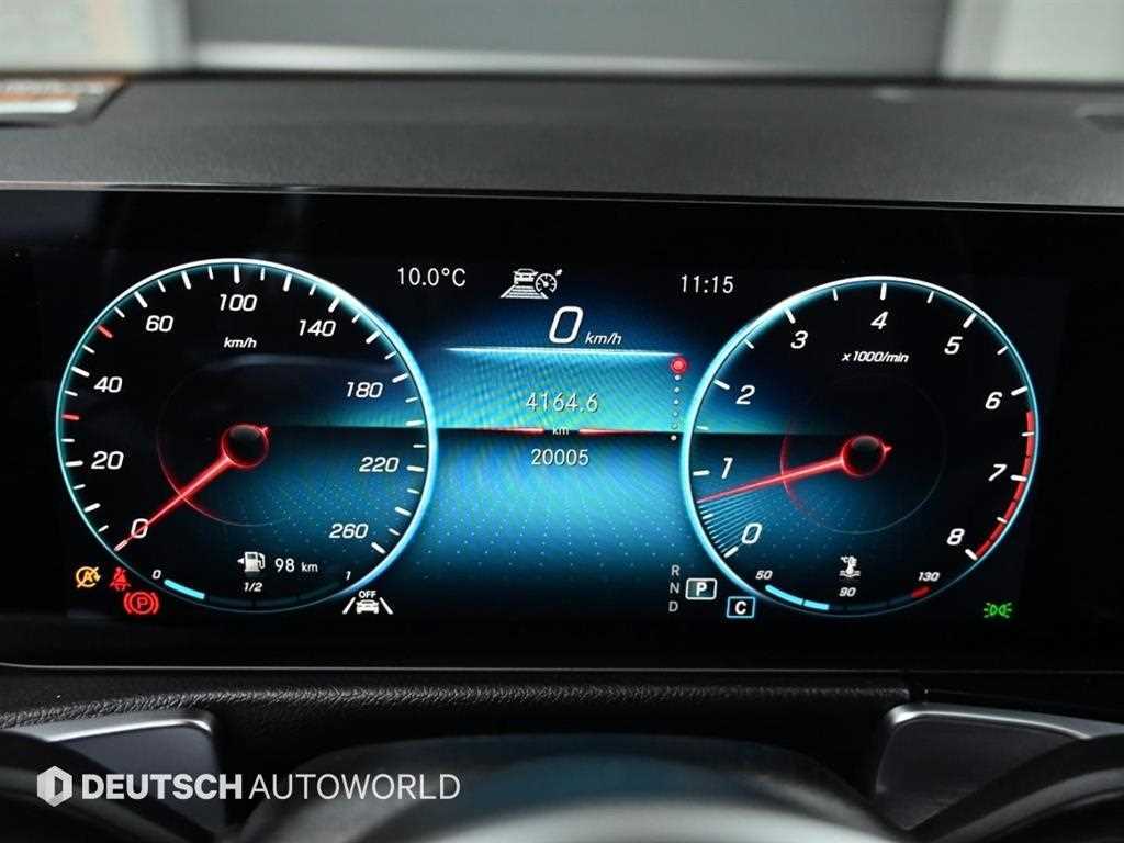 Mercedes Benz GLB Class - Vista 8