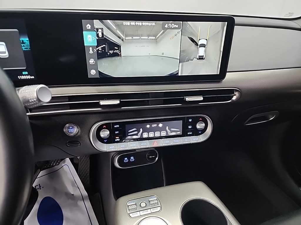 Genesis GV60 - Vista 10