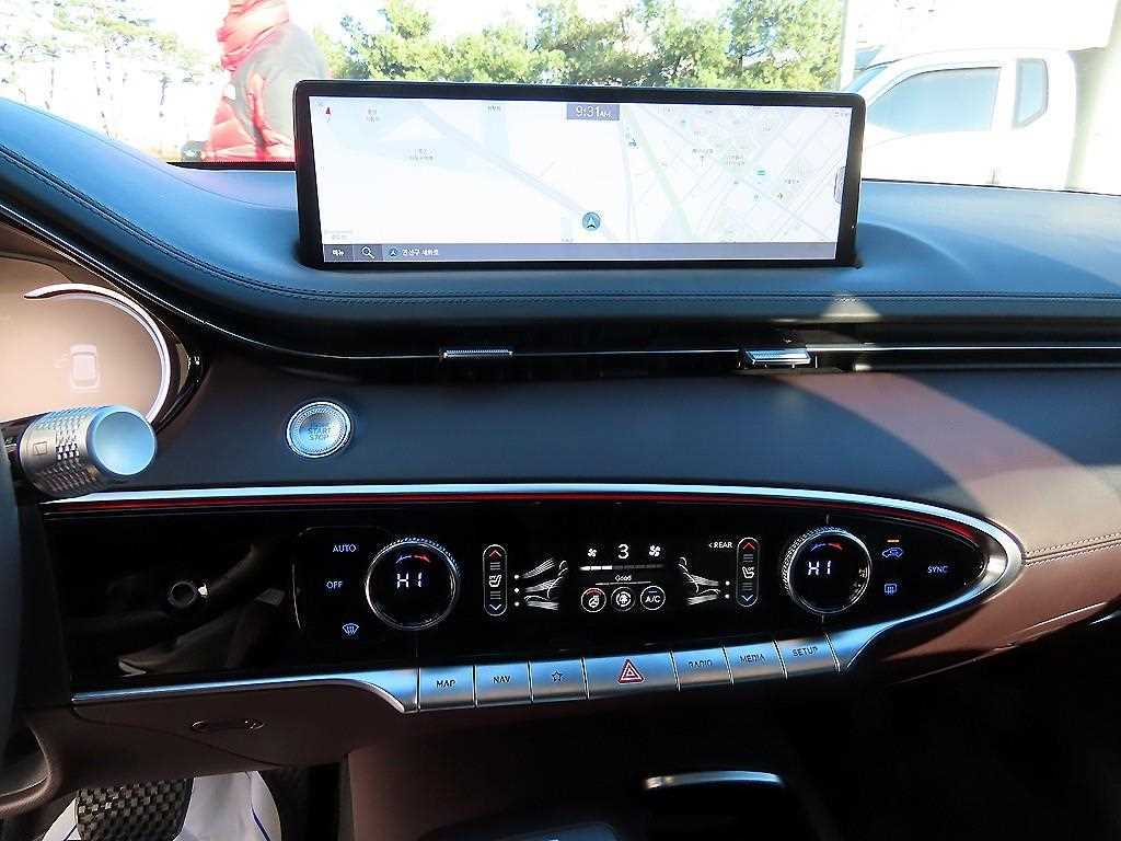 Genesis GV70 - Vista 12