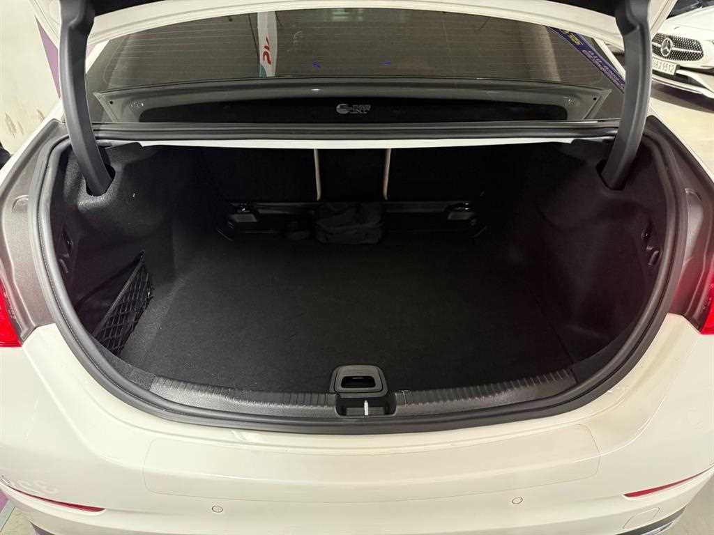 Mercedes Benz C Class 2023 Blanco - Importación desde Corea - HF Imports Iquique - Foto 19