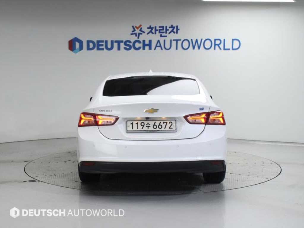 Chevrolet Malibu - Vista 4