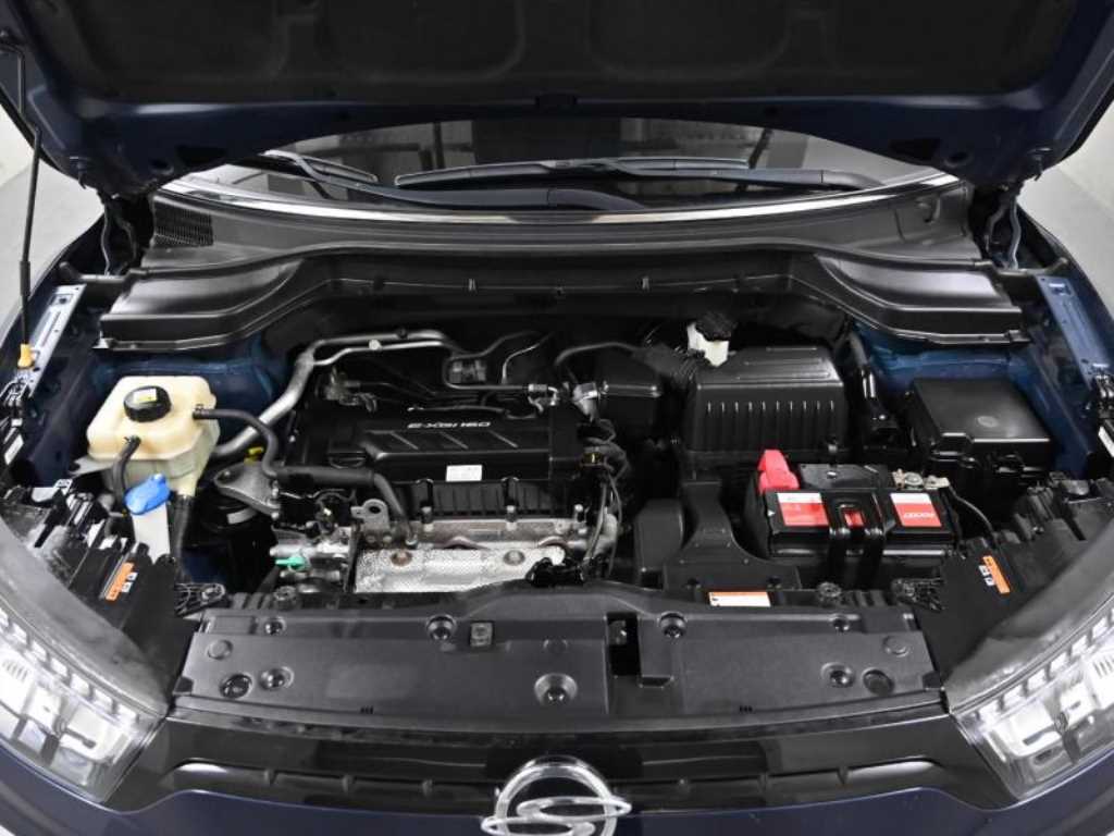 Ssangyong Tivoli - Vista 6