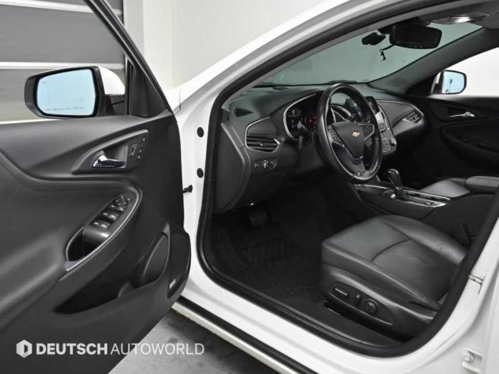 Chevrolet Malibu - Vista 11