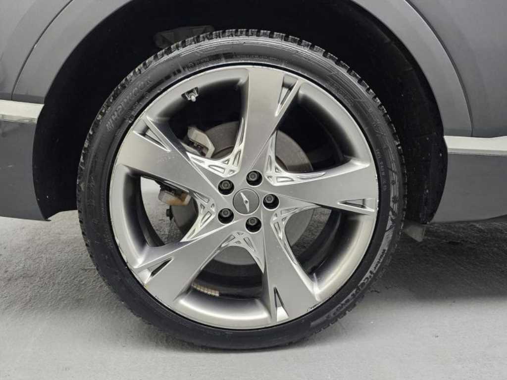 Genesis GV80 - Vista 5