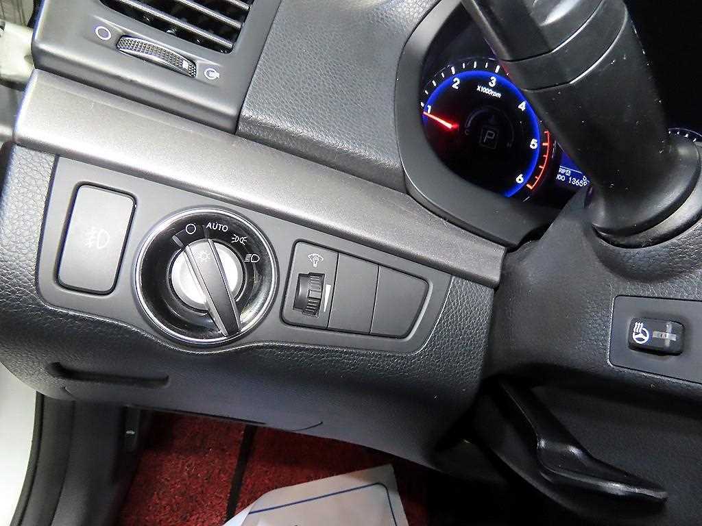 HYUNDAI i40 - Vista 12