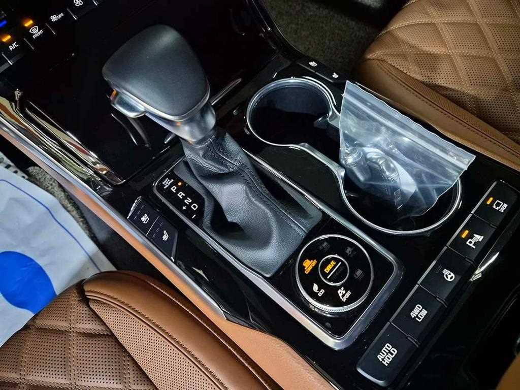 KIA Mohave - Vista 10