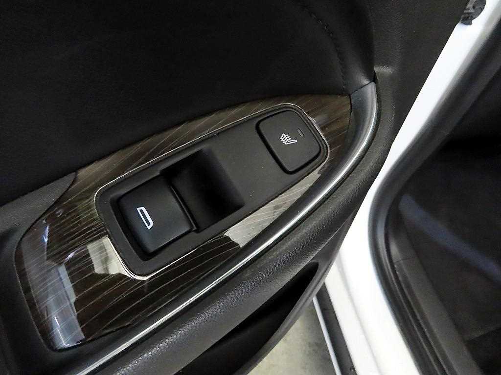 Chevrolet Malibu 2017 Blanco - Importación desde Corea - HF Imports Iquique - Foto 13