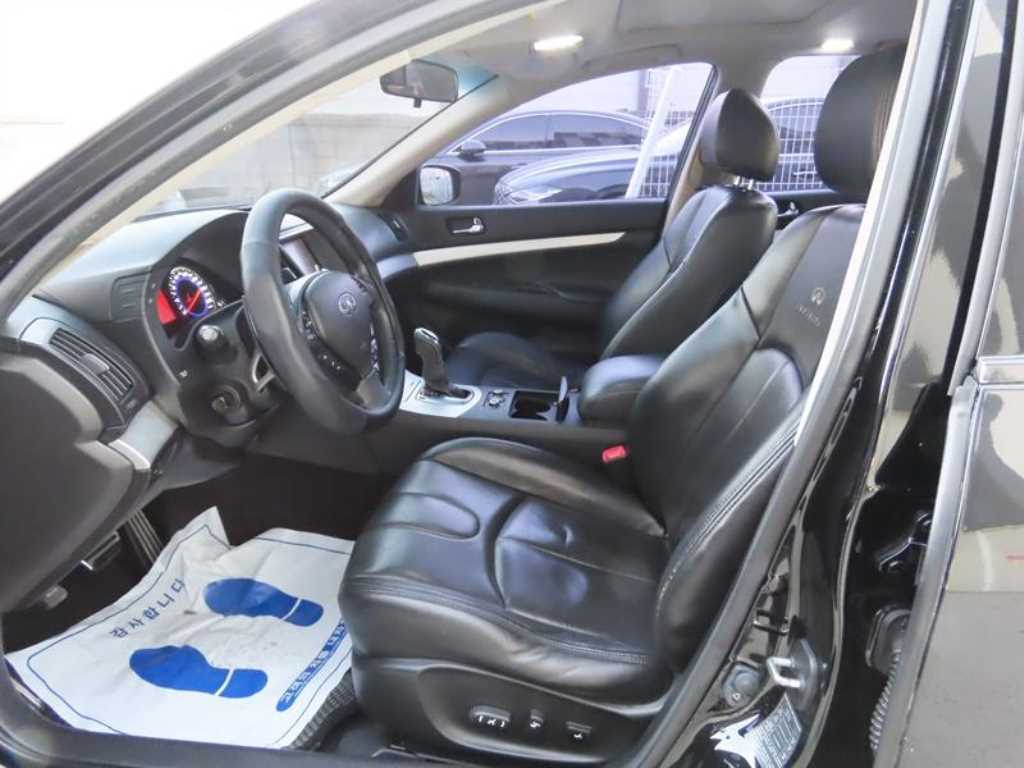 Infiniti G - Vista 5