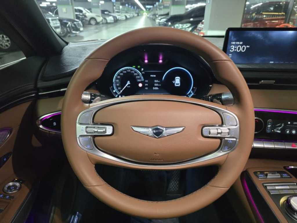 Genesis GV70 - Vista 9