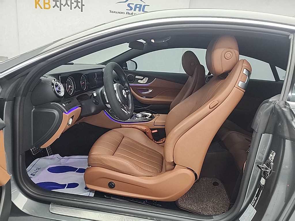 Mercedes Benz E class - Vista 11