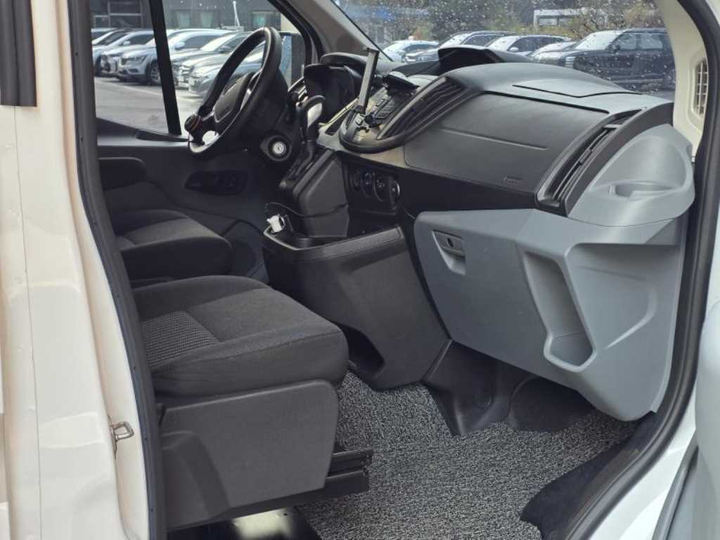 Ford Transit - Vista 6