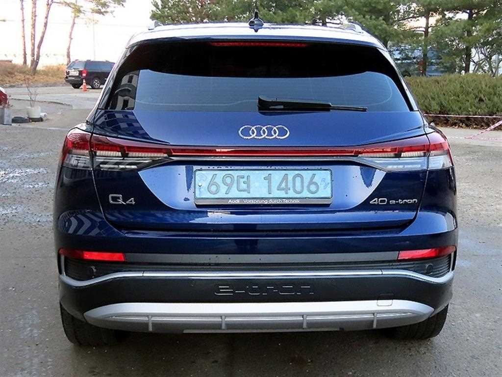 Audi Q4 - Vista 5