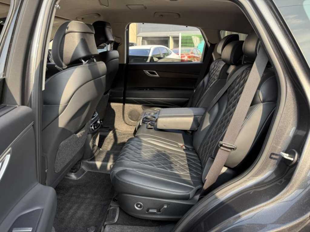 Genesis GV80 - Vista 6