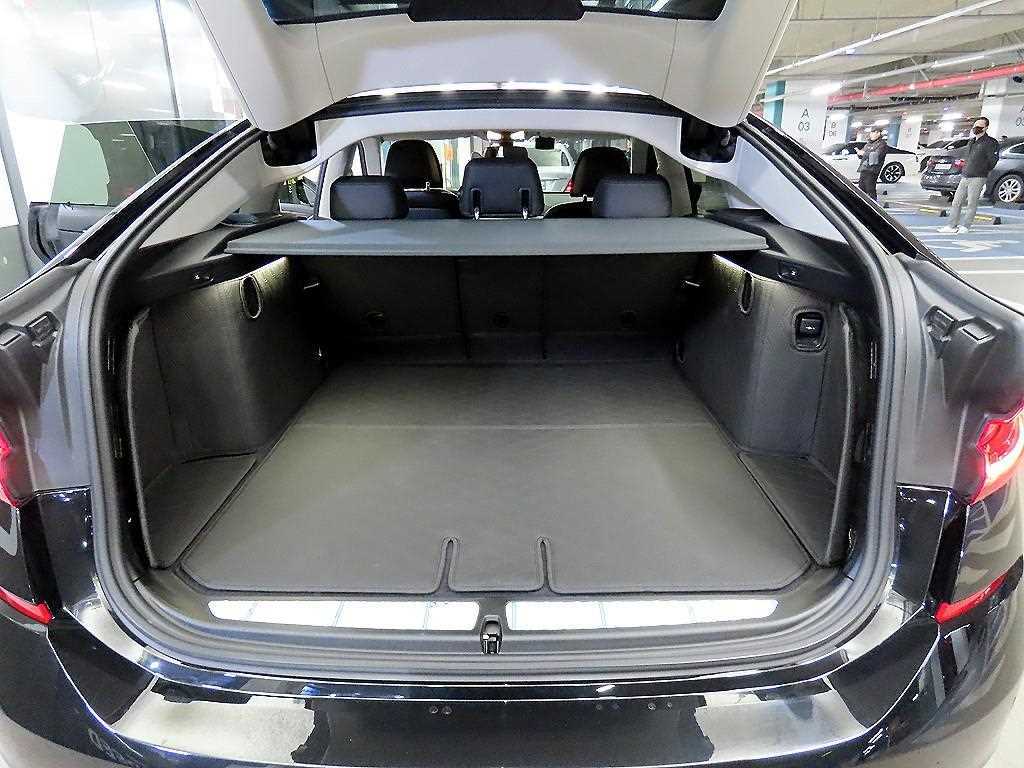 BMW Gran Turismo 2024 Negro - Importación desde Corea - HF Imports Iquique - Foto 16