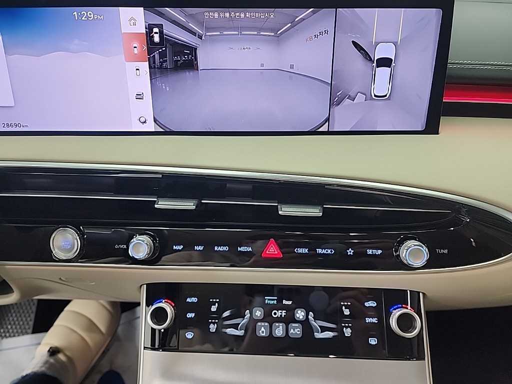 Genesis GV70 - Vista 10