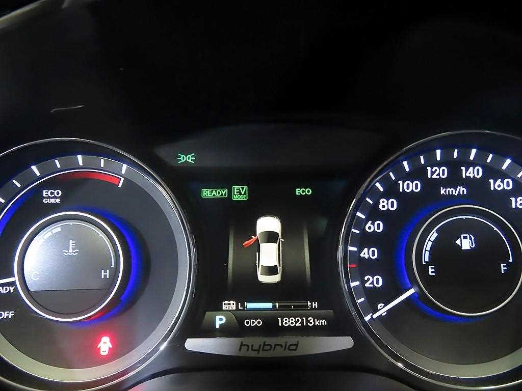 HYUNDAI Grandeur - Vista 9