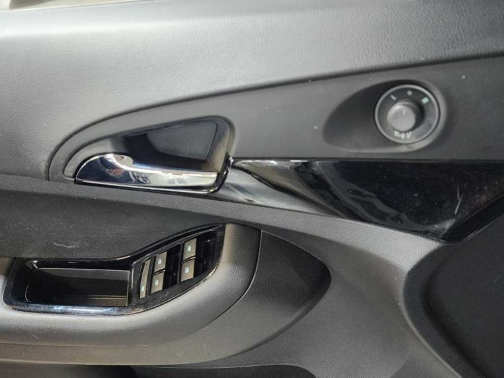 Chevrolet Orlando 2018 Blanco - Importación desde Corea - HF Imports Iquique - Foto 13