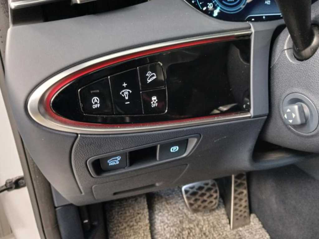 Genesis GV70 - Vista 12