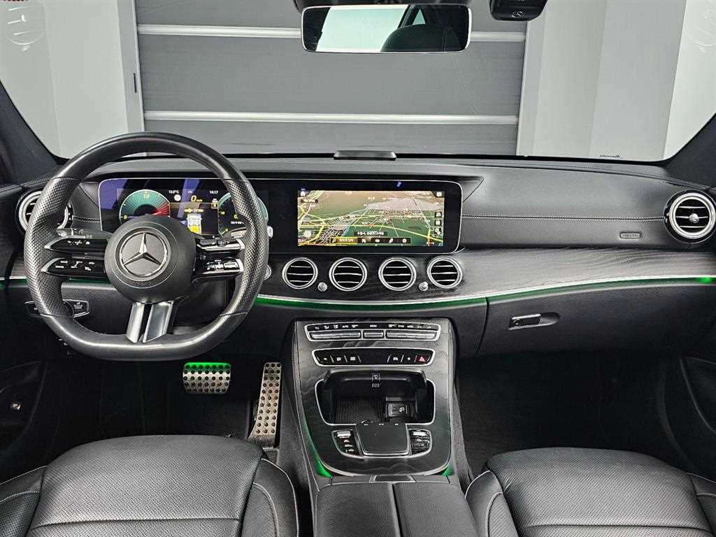 Mercedes Benz E class - Vista 7