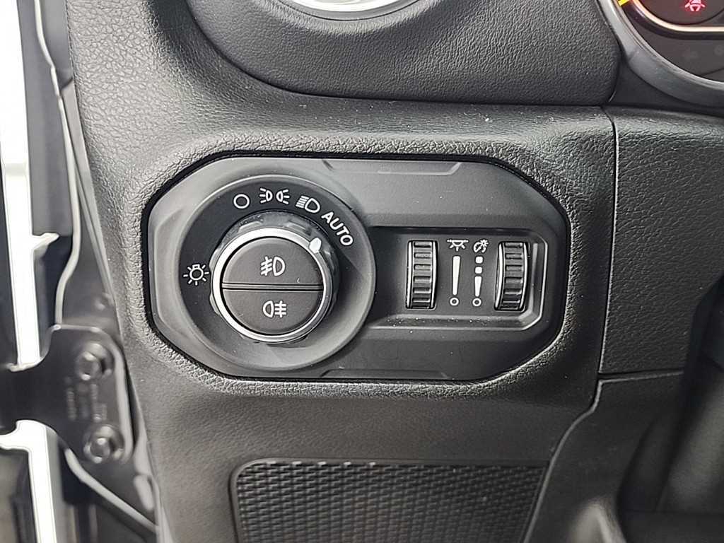 Jeep Wrangler 2019 Gris - Importación desde Corea - HF Imports Iquique - Foto 17