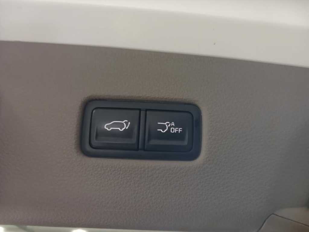 KIA Carnival 2021 Blanco - Importación desde Corea - HF Imports Iquique - Foto 1