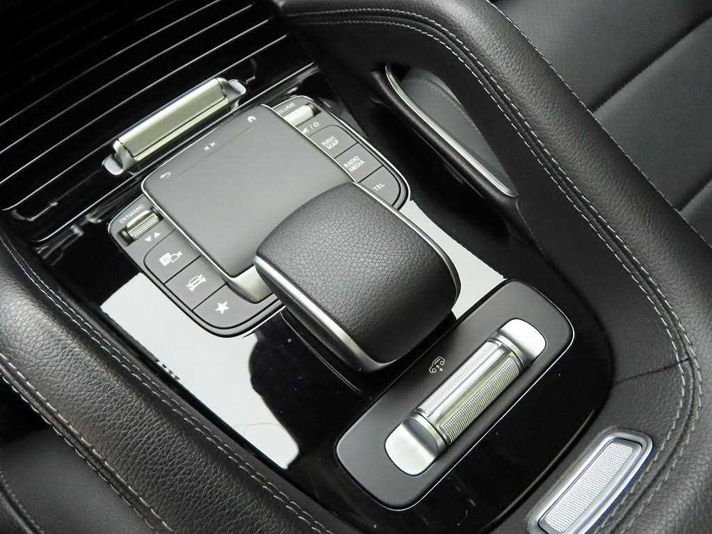 Mercedes Benz GLE Class - Vista 10