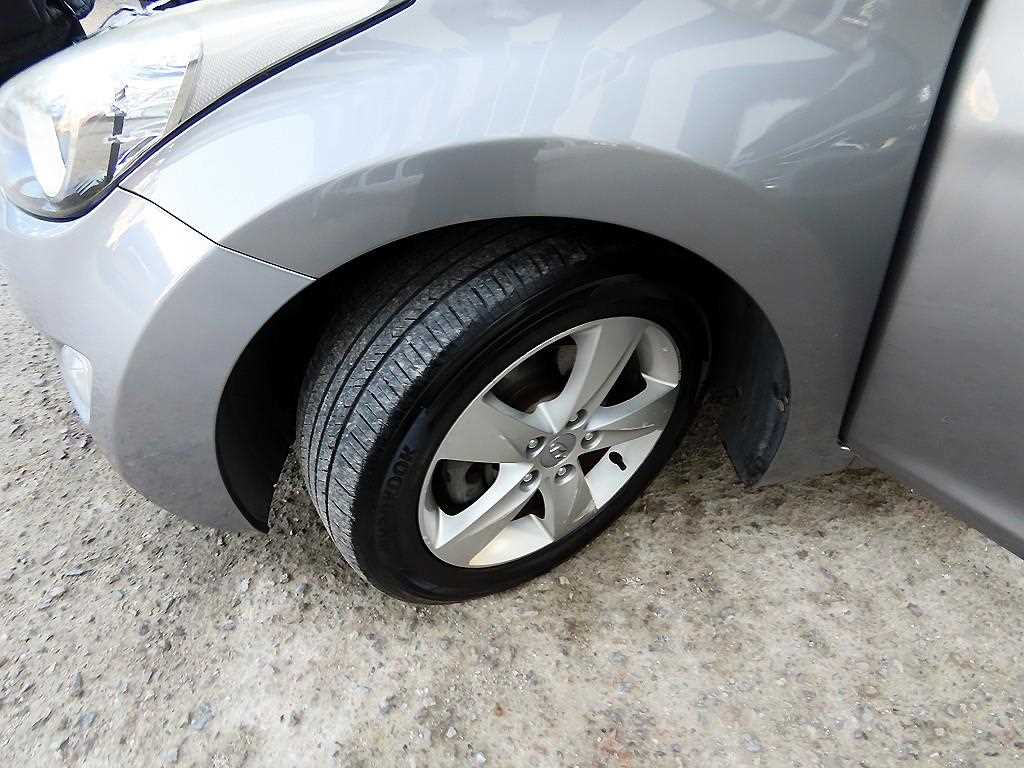 HYUNDAI Avante 2012 Gris - Importación desde Corea - HF Imports Iquique - Foto 20