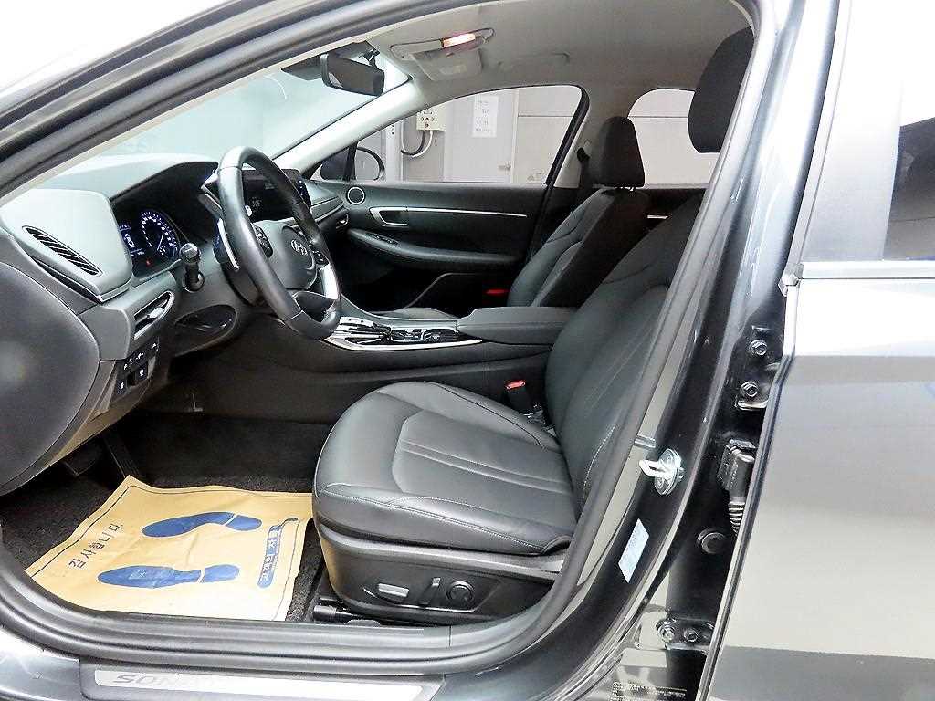 HYUNDAI Sonata - Vista 5