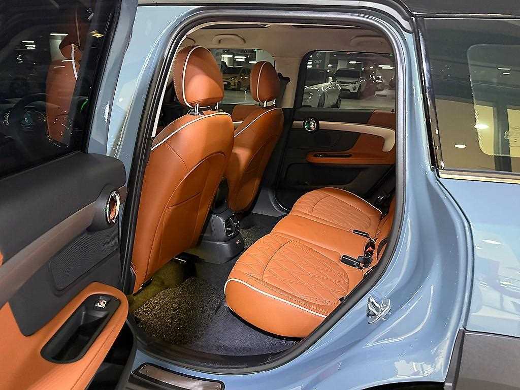 Mini Countryman - Vista 8