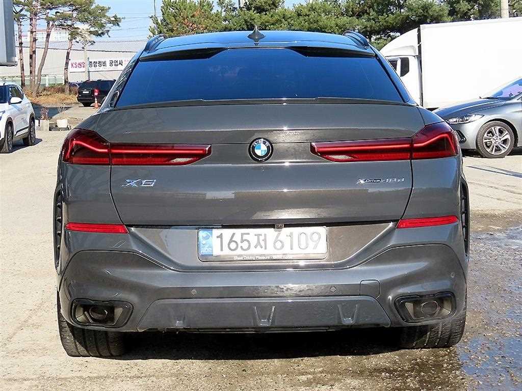 BMW X6 - Vista 4