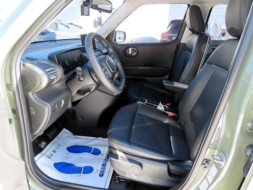 HYUNDAI Casper - Vista 5