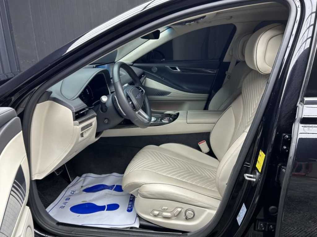 Genesis G80 - Vista 5