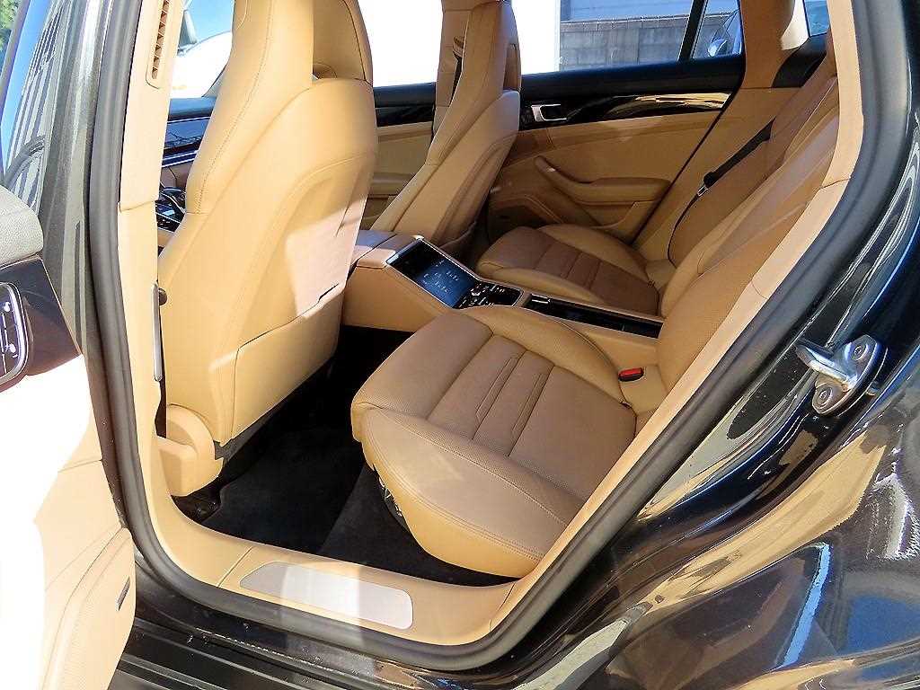 Porsche Panamera - Vista 6