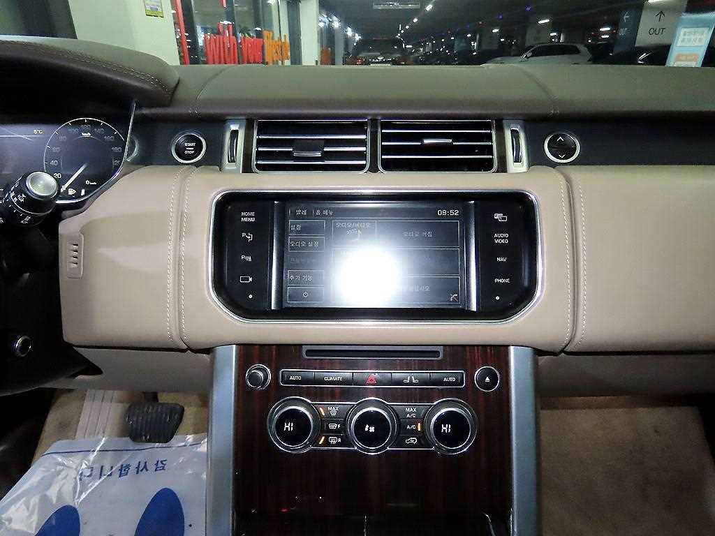 Land Rover Range Rover - Vista 11