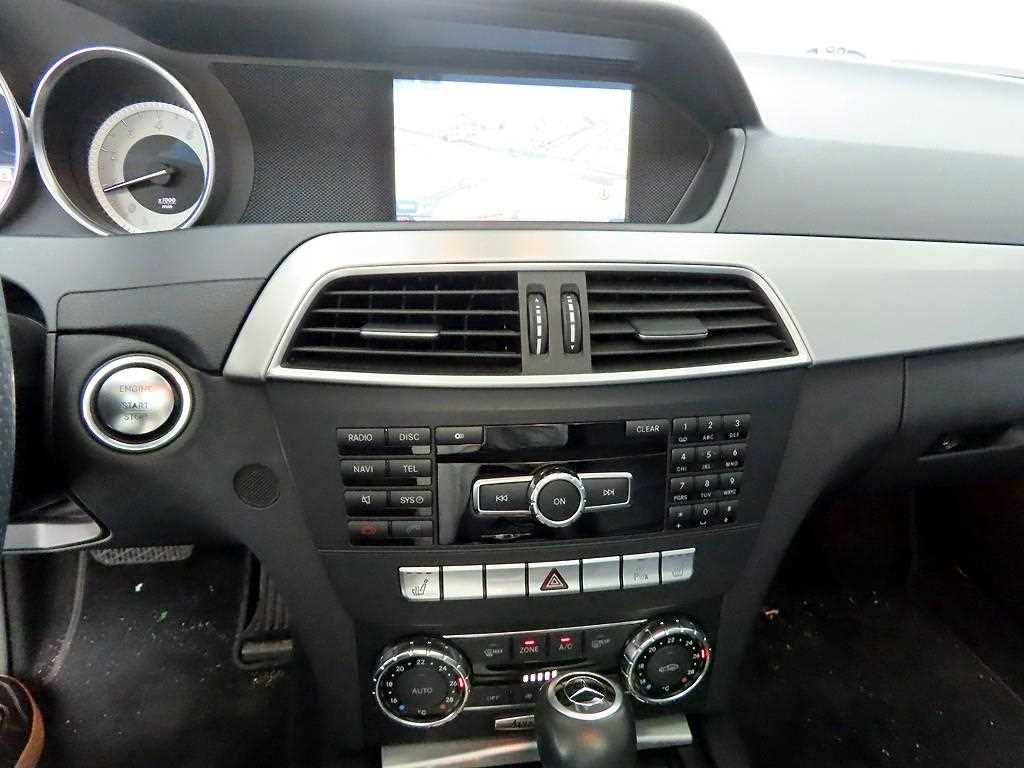 Mercedes Benz C Class - Vista 10