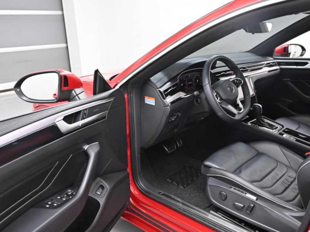 Volkswagen Arteon - Vista 11